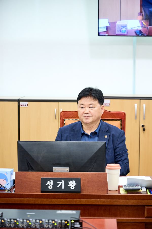 경기도의회 성기황 의원, “청소년 사다리 사업 등의 교육기회와 도서관 장서관리, 도민 누구에게나 공정해야”