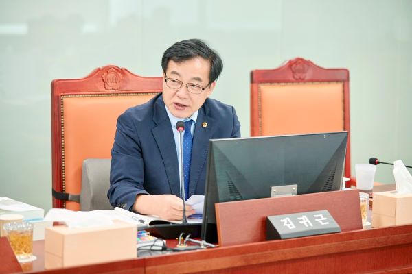 김귀근 의원, “세입 추계 정확성이 세출 안정성과 직결” … 세수 3천억 감액 점검