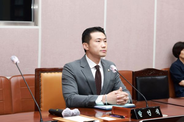 군포시의회 국민의힘 박상현 의원, 수도권 최초 지방의회 인공지능(AI) 혁신 조례 제정